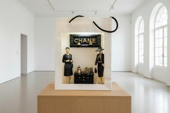 Art Stray-Nos -  Boutique CHANEL fantôme 31, Rue des, Antiek en Kunst, Kunst | Designobjecten