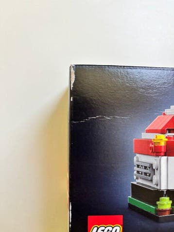 Lego Set - 40911 - Promotional - MINI POKEMON CENTER