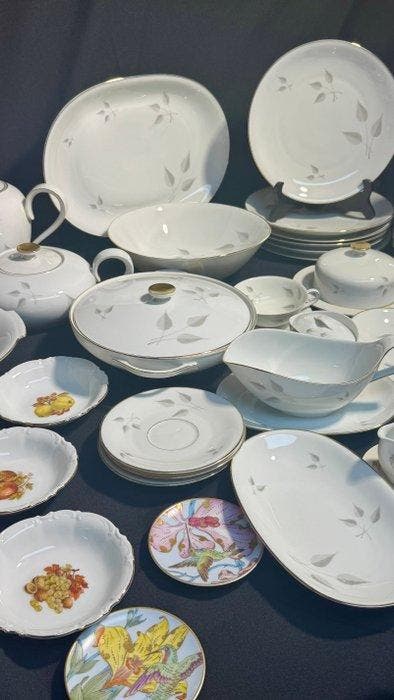 Hutschenreuther, eschenbach - Tafelservies (44) - Porselein,, Antiquités & Art, Antiquités | Meubles | Tables