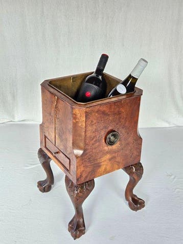Theestoof met wortelnoten fineer. Eind 19e eeuw - Support -, Antiquités & Art