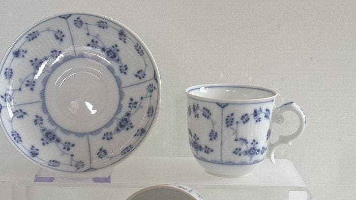 Villeroy & Boch - Koffie- en theeservies (12) - Amalienburg, Antiquités & Art, Antiquités | Meubles | Tables
