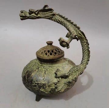 Räuchgefäß Drache
