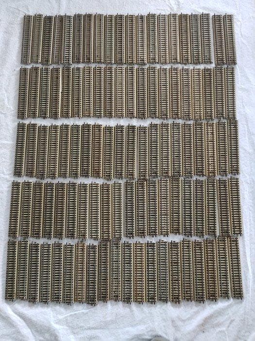 Märklin H0 - 5106 - Modeltreinsporen (100) - M rechter rails, Hobby & Loisirs créatifs, Trains miniatures | HO
