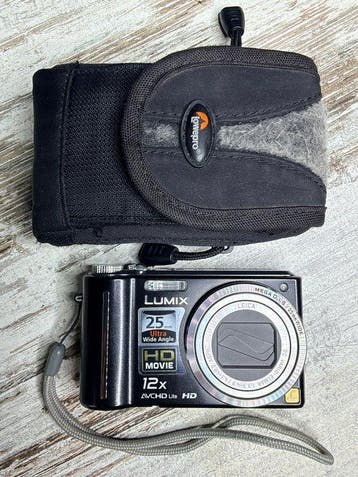Panasonic, Pentax Lot of 2 Vintage Digital Cameras Digitale, Nieuw