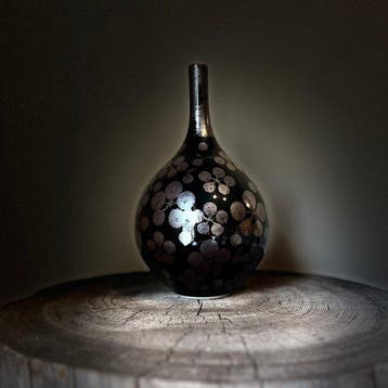 Vaas - Steengoed - Japan - Tenmoku Plum Blossom