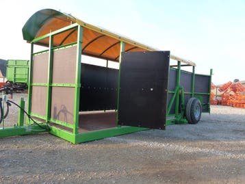 Laumetris veewagen 8 ton, Zakelijke goederen