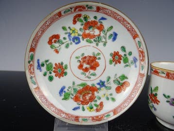 Kop en schotel - Porselein - Qianlong 1736-1795