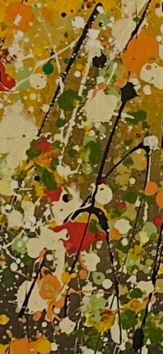 Helena Romano - Chromatic Bloom XL