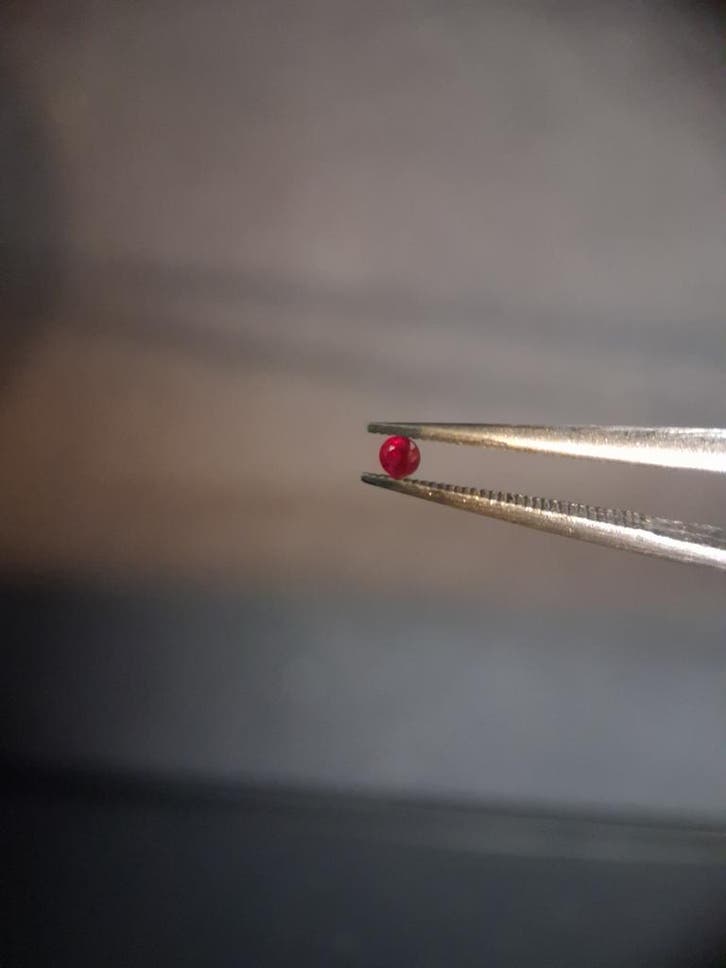 Natural Red Ruby - 0.04 ct - Round - heated - Burma - very g, Bijoux, Sacs & Beauté, Accessoires Autre, Envoi