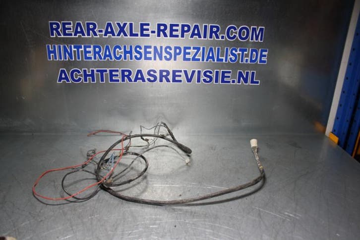 Kabelboom kofferbak Opel Ascona A, gebruikt. (Interieur), Auto-onderdelen, Interieur en Bekleding, Gebruikt, Opel, Verzenden