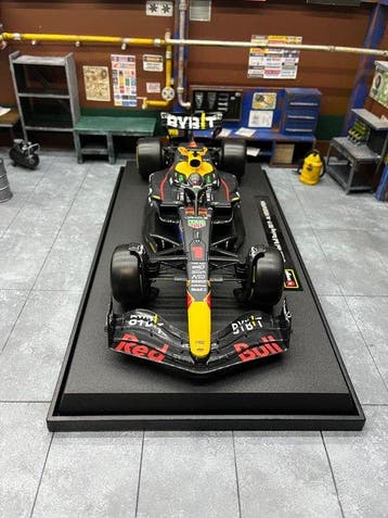 Bburago 1:18 - Modelauto - Red Bull Racing RB19 Austin F1 GP, Hobby en Vrije tijd, Nieuw
