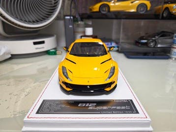 Dino Model 1:18 - Modelauto - Ferrari 812 Superfast Novitec,, Nieuw
