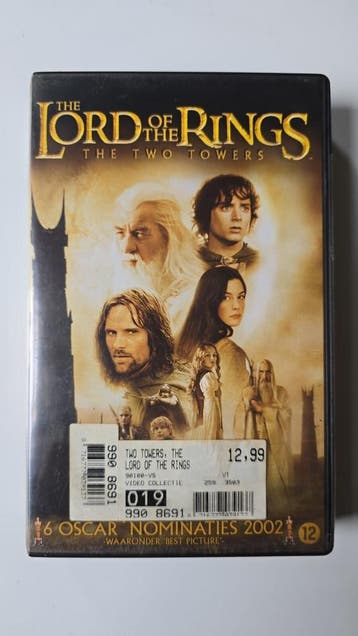 THE LORD OF THE RINGS: THE TWO TOWERS (VHS)
