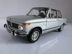 Kyosho 1:18 - Modelauto - BMW 2002 Tii 1972 - 4 diafragma, Nieuw