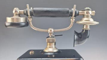 Jydsk Telefon Aktieselskab - Analoge telefoon - Metaal