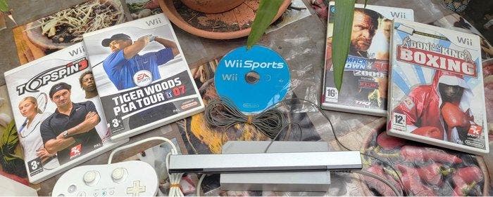 Nintendo - RVL-01 - Console de salon WII blanche complète,, Games en Spelcomputers, Spelcomputers | Overige Accessoires