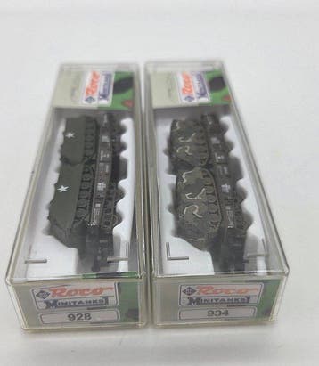 Roco N - 928, 934 - Model treinwagon (2) - Minitanks 928 en, Nieuw