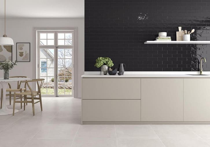 Wandtegel Valence May Negro Zwart Glans 6,5x20 (Muurtegels), Doe-het-zelf en Bouw, Tegels, Minder dan 20 cm, 20 tot 40 cm, 10 m² of meer