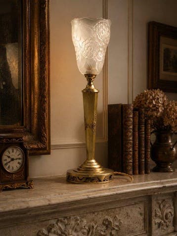 Lampe de table - Lampe de table à tulipe en verre moulé