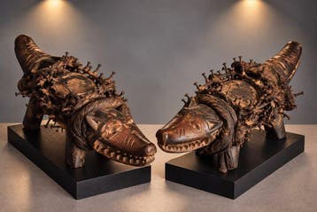EXCEPTIONELE STATUE NKISI NKONDI GEGENAGELD – MAGISCH