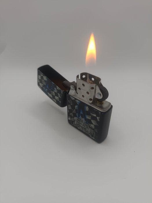 Zippo - Zonder minimumprijs - Aansteker - Messing, Staal, Collections, Articles de fumeurs, Briquets & Boîtes d'allumettes