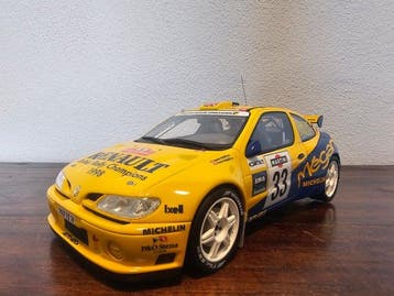 Otto Mobile 1:18 - Modelauto - Renault Mégane Maxi -, Nieuw