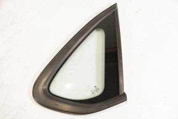BMW 2 Serie F45 Active Tourer OEM vaste zijruit rechts, Ophalen of Verzenden