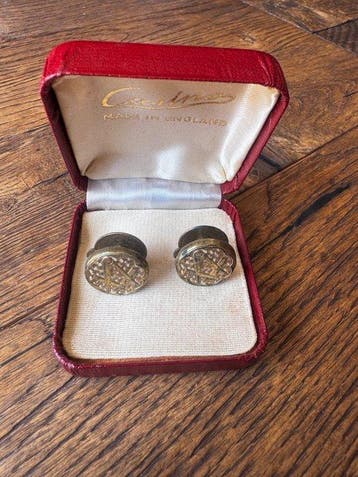 Boutons de manchette faits à la main 1880c plaqué or, Collections