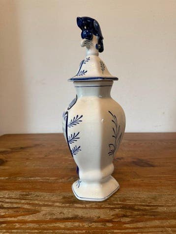 Vase - Faïence - Vase à couvercle avec perroquet
