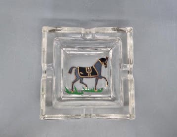 Vintage Glasaschenbecher mit Pferdemotiv – Quadratischer