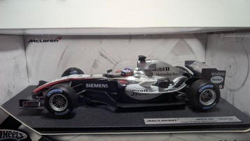 Hot Wheels 1:18 - Model sportwagen - McLaren MP4-20 Juan