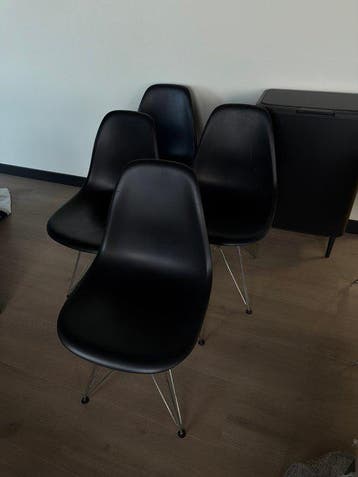 Vitra - Charles & Ray Eames - Fauteuil (4) - DSR - Plastic,, Antiek en Kunst