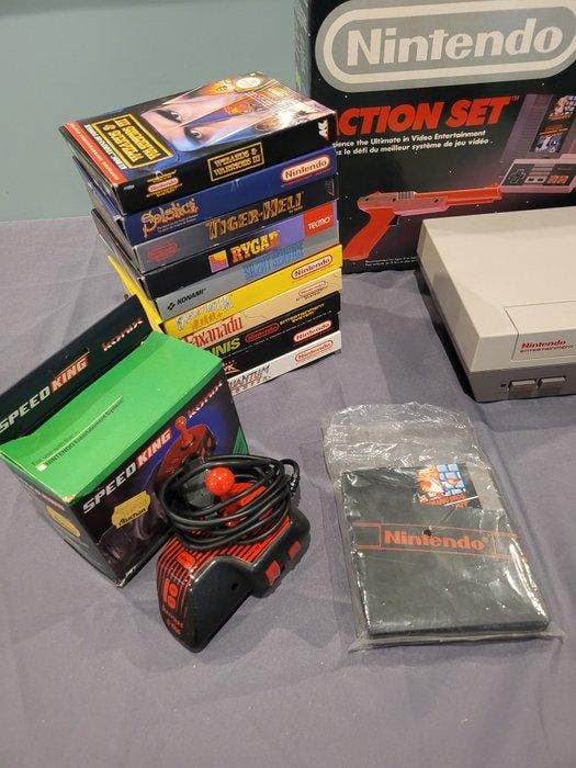 Nintendo - Nes - Action Set Game Console (French RGB) +, Consoles de jeu & Jeux vidéo, Consoles de jeu | Accessoires Autre