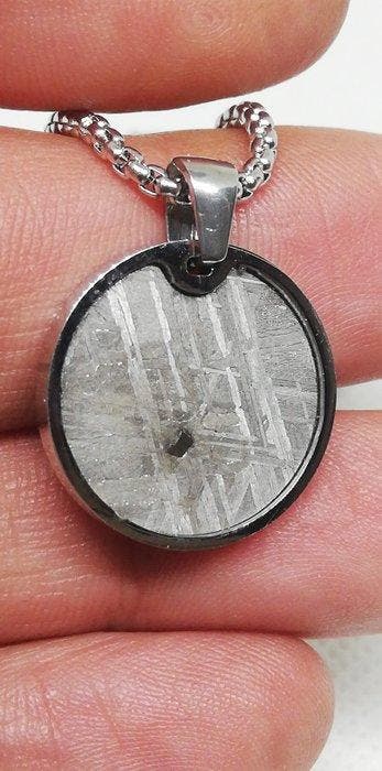 Aletai meteoriethanger. Zonder startprijs !!! IJzer