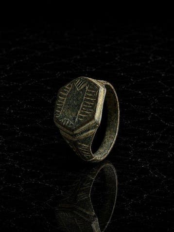 Laat-Romeins / Vroeg-Byzantijns Brons Ring - 4e tot 6e eeuw