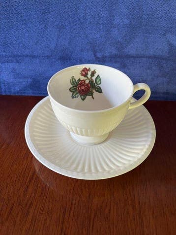 Wedgwood - Service à thé et café (15) - Moss Rose - Poterie