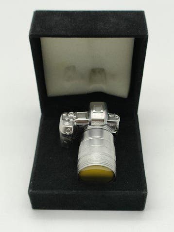 Canon EOS R Miniature Model with RF24-105mm F4 L IS USM -