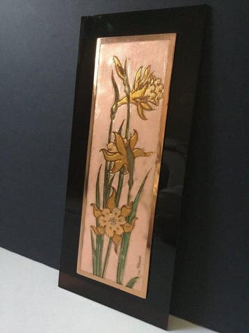 cloisonné-emaille plaquette op koper Narcissen - Gesigneerd