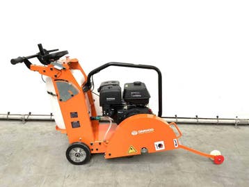 Veiling: Vloerzaagmachine Daewoo DATMF20-4 Benzine 2026 Nieu, Ophalen