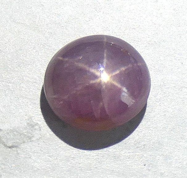 Rare Saphir étoilé Cabochon- 0.91 g, Collections, Minéraux & Fossiles