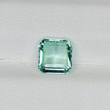 Zonder minimumprijs Smaragd - 1.49 ct - International, Nieuw