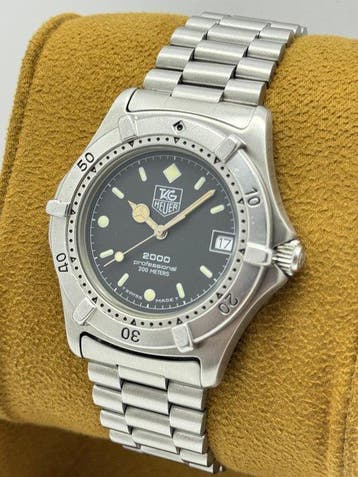 TAG Heuer - 2000 Professional 200 Meters - Sans prix de
