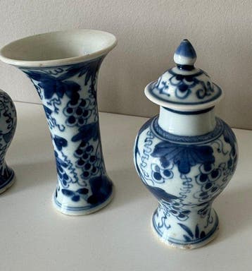 Vase avec couvercle - Porcelaine - Chine - Kangxi, Antiek en Kunst