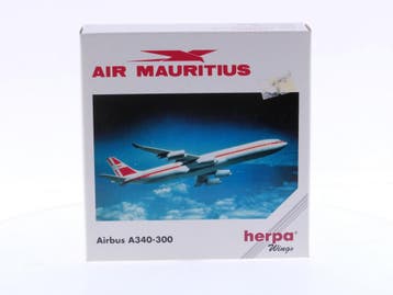 Schaal 1:500 Herpa 504591 Air Mauritius - Airbus A340-300..., Ophalen of Verzenden, Gebruikt