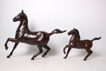Gietijzeren Paard- en Veulen-Sculptuurpaar – Japanse