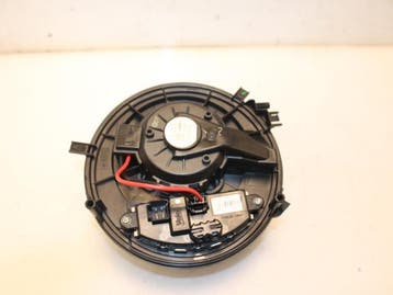 Kachel Ventilatiemotor Volkswagen Touran O147308