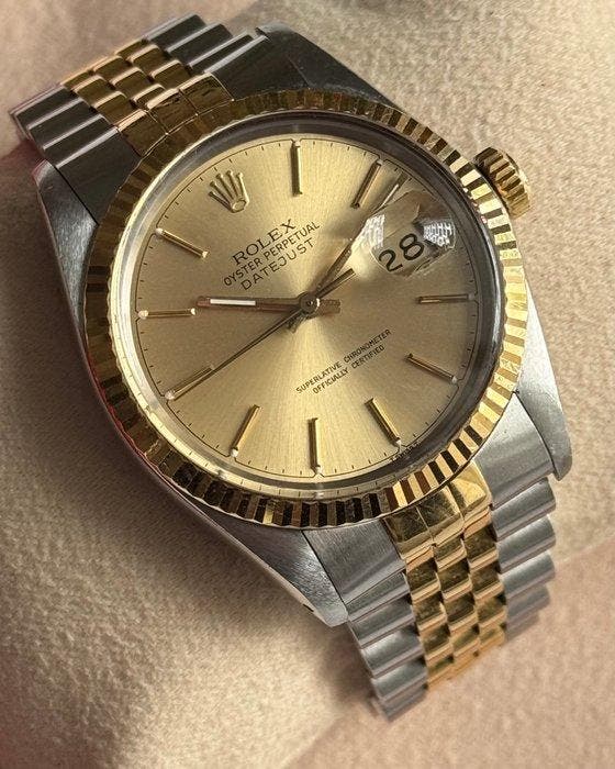 Rolex - Datejust - Champagne Dial - Sharp Case - Long, Handtassen en Accessoires, Horloges | Heren
