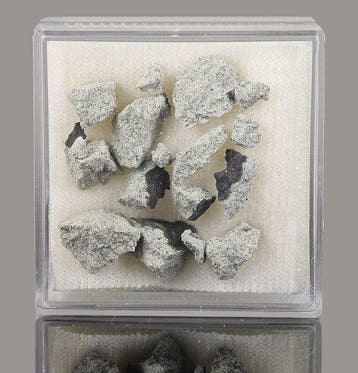 Météorite Drelòw Fragments - 5.12 g - (1)
