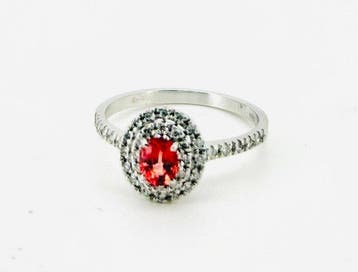 Ring - 18 karaat Witgoud - 0.58ct. tw. Saffier - Diamant, Nieuw