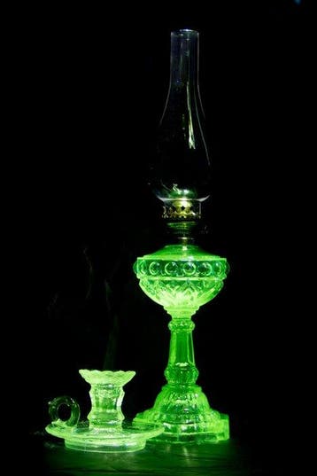 Lempereur & Bernard - Olielamp (2) - Uraniumglas - Lempereur, Antiquités & Art